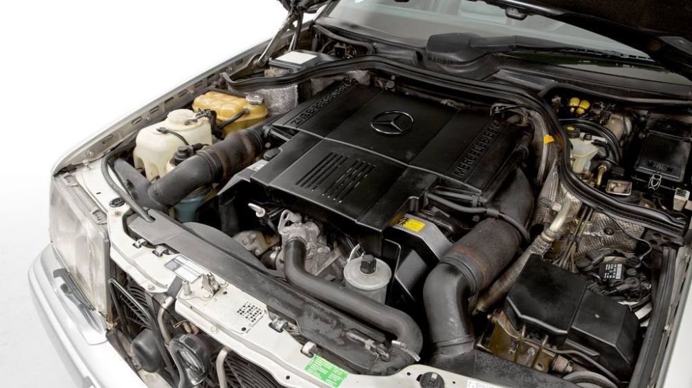 Девочка для битья: как Opel Omega конкурировала с BMW, почему провалилась, и при чём тут Corvette