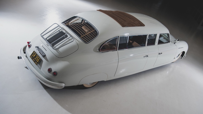 Это что-то новое: свадебный лимузин Porsche