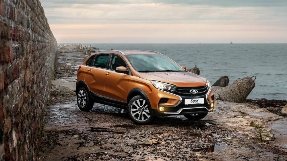 Хруст японской булки: первый тест-драйв Lada Xray Cross с вариатором