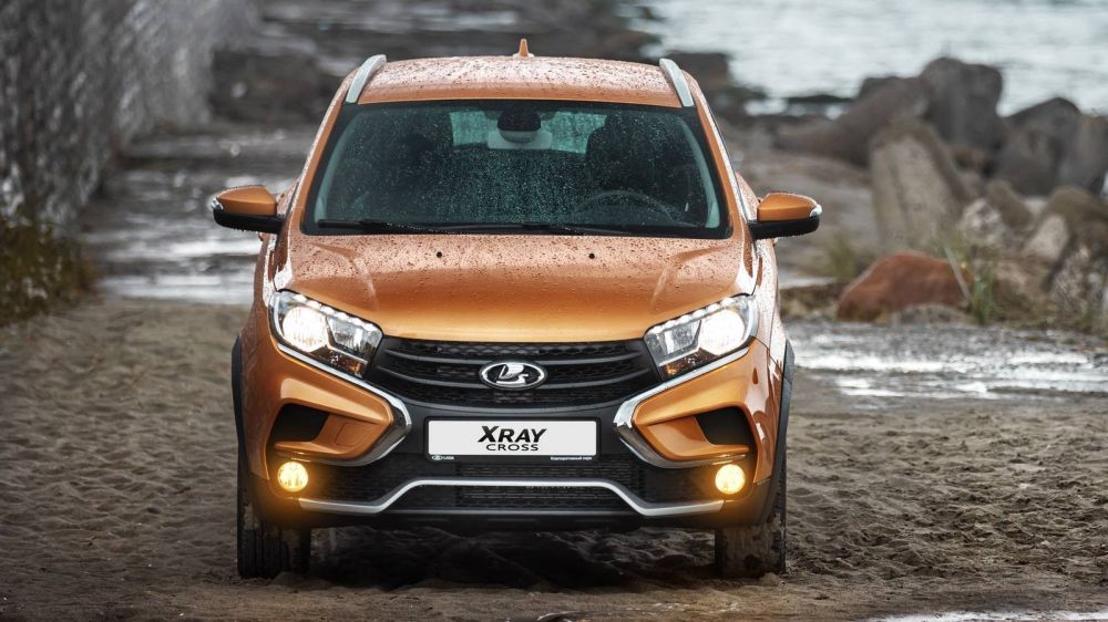 Хруст японской булки: первый тест-драйв Lada Xray Cross с вариатором