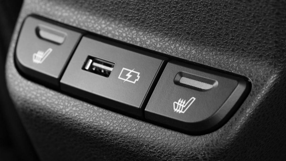 Хруст японской булки: первый тест-драйв Lada Xray Cross с вариатором