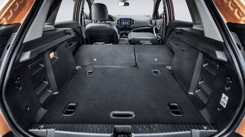 Хруст японской булки: первый тест-драйв Lada Xray Cross с вариатором