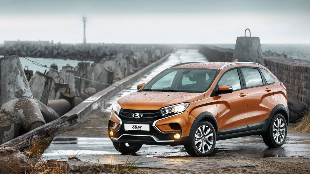 Хруст японской булки: первый тест-драйв Lada Xray Cross с вариатором