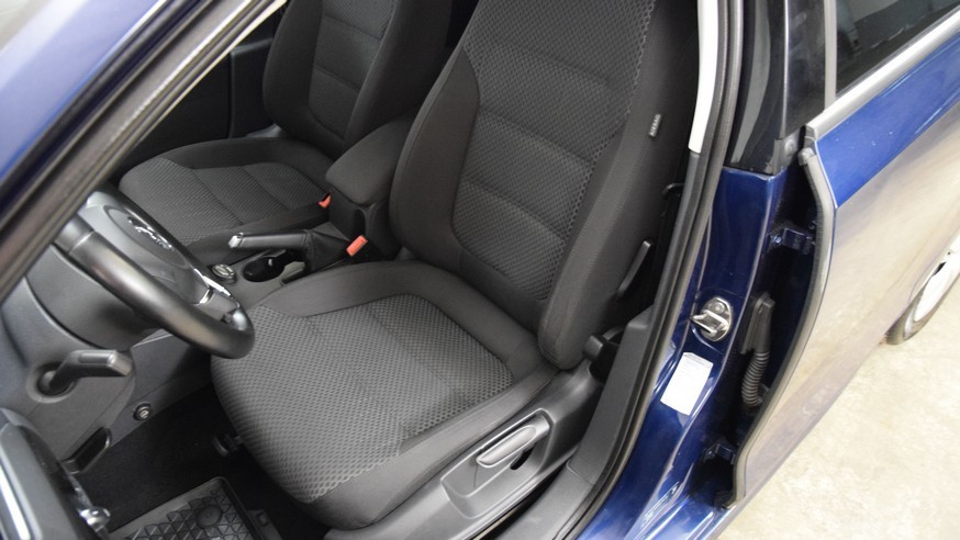 Искать и не сдаваться: покупаем Volkswagen Jetta VI за 500 тысяч