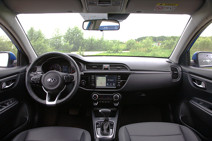 Тест-драйв KiaRio X-Line 1.6, RenaultSandero Stepway 1.6, ВАЗXray Cross 1.8