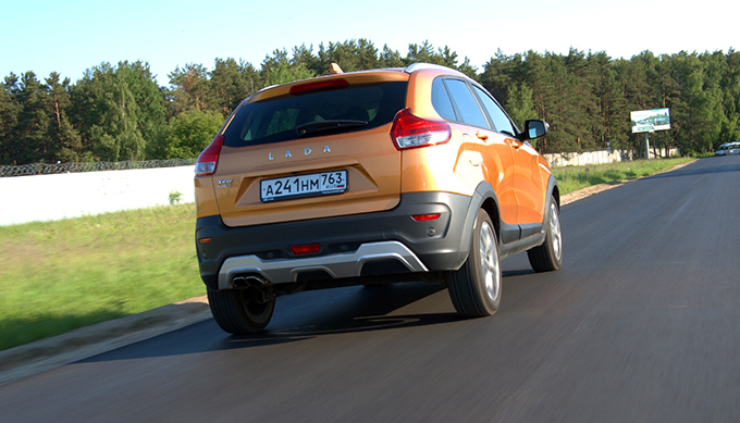 Тест-драйв KiaRio X-Line 1.6, RenaultSandero Stepway 1.6, ВАЗXray Cross 1.8