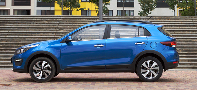 Тест-драйв KiaRio X-Line 1.6, RenaultSandero Stepway 1.6, ВАЗXray Cross 1.8