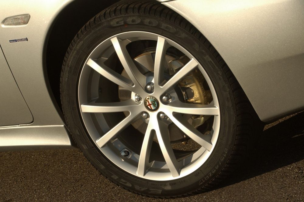 5 причин покупать и не покупать Alfa Romeo 156