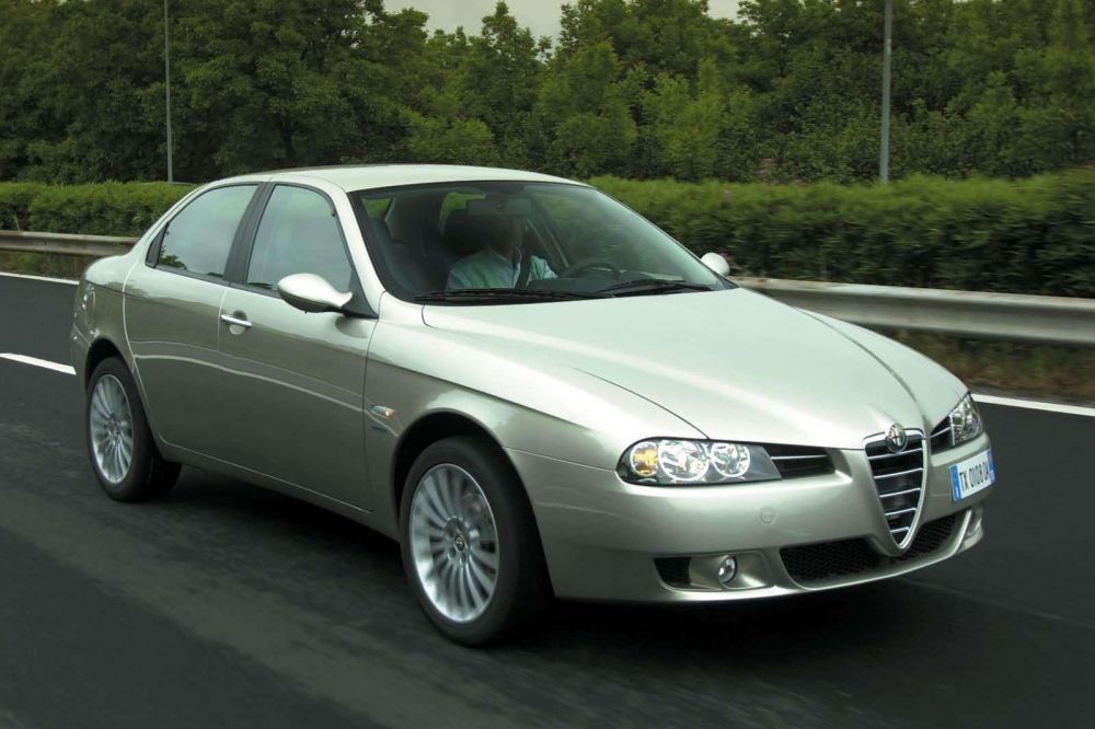 5 причин покупать и не покупать Alfa Romeo 156