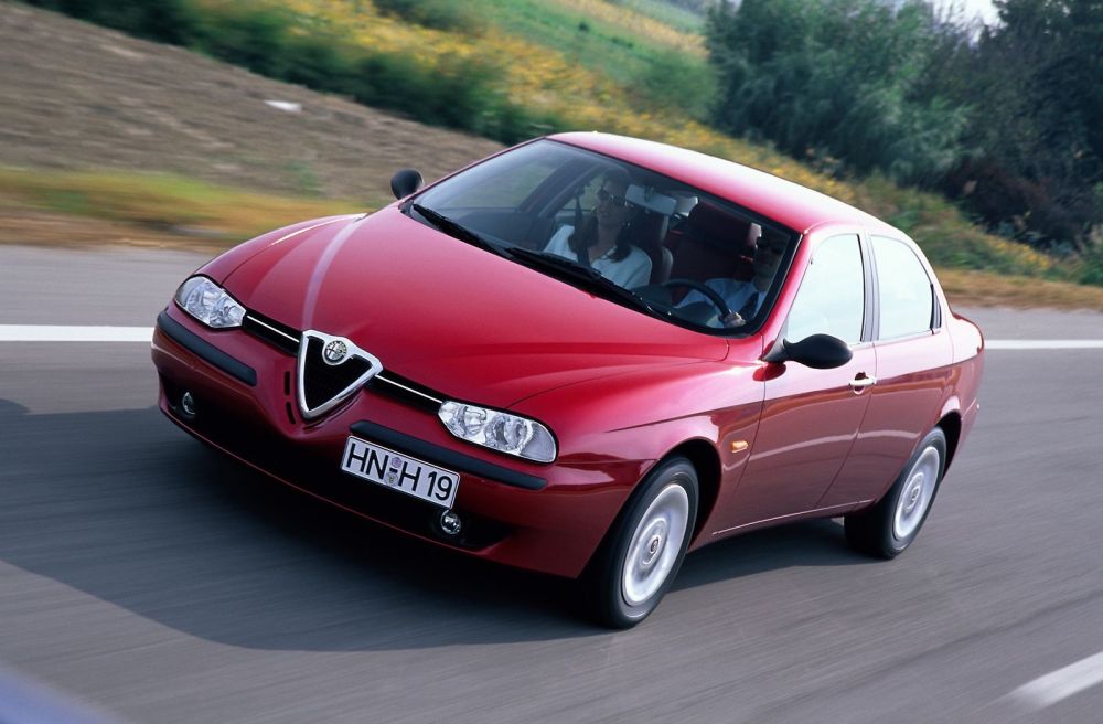 5 причин покупать и не покупать Alfa Romeo 156