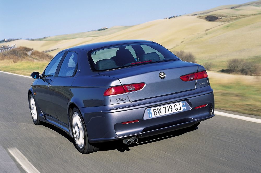 5 причин покупать и не покупать Alfa Romeo 156