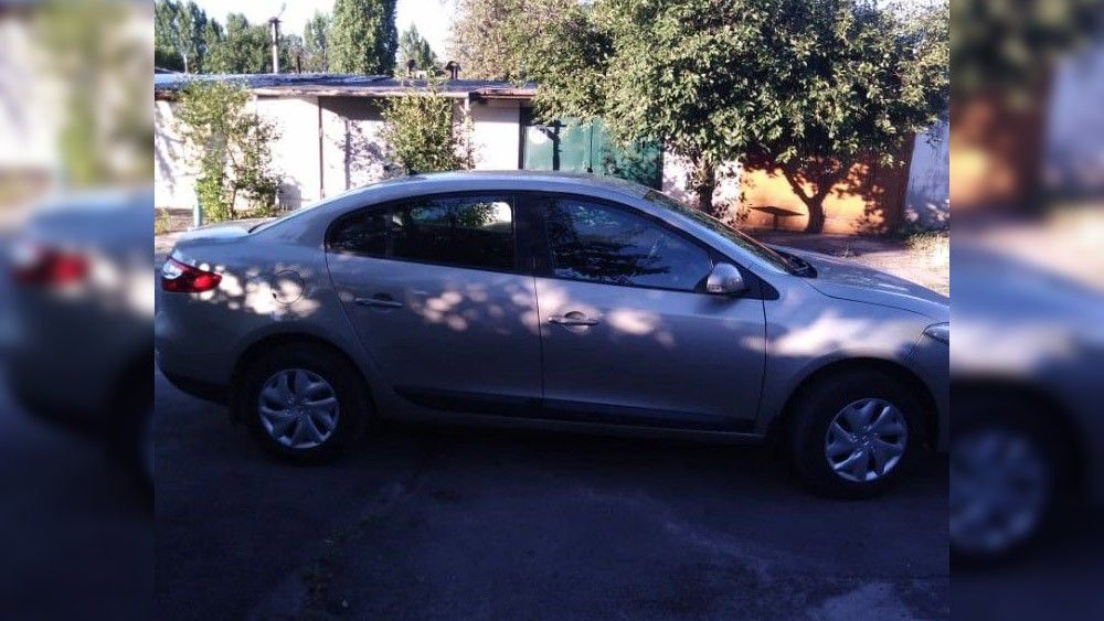 Почти D-класс, недорого: стоит ли покупать Renault Fluence за 500 тысяч рублей
