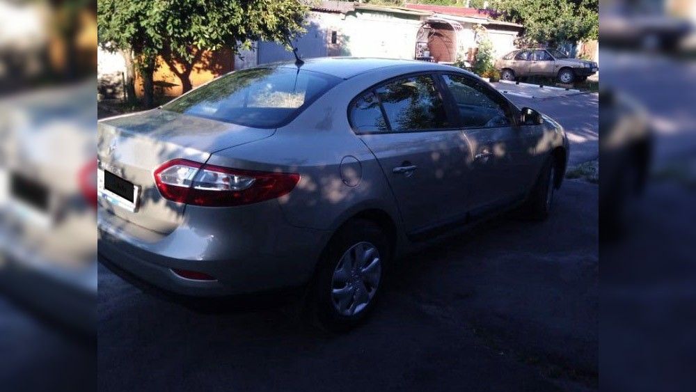 Почти D-класс, недорого: стоит ли покупать Renault Fluence за 500 тысяч рублей