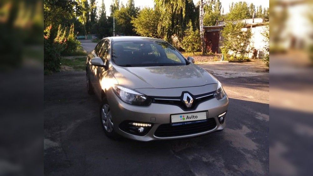 Почти D-класс, недорого: стоит ли покупать Renault Fluence за 500 тысяч рублей