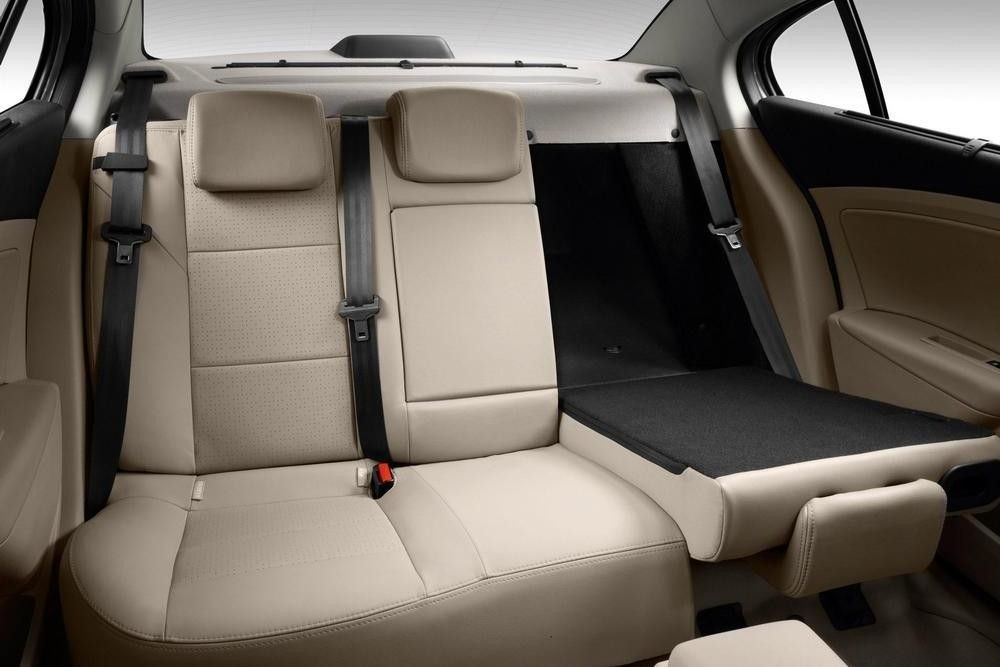 Почти D-класс, недорого: стоит ли покупать Renault Fluence за 500 тысяч рублей