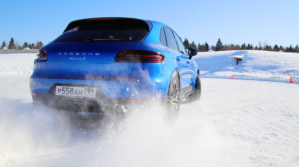 Тест-драйв полноприводных Porsche Panamera и Macan