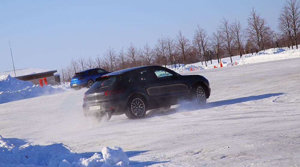Тест-драйв полноприводных Porsche Panamera и Macan