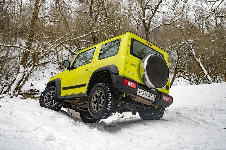 Тест-драйв SuzukiJimny 1.5 4х4